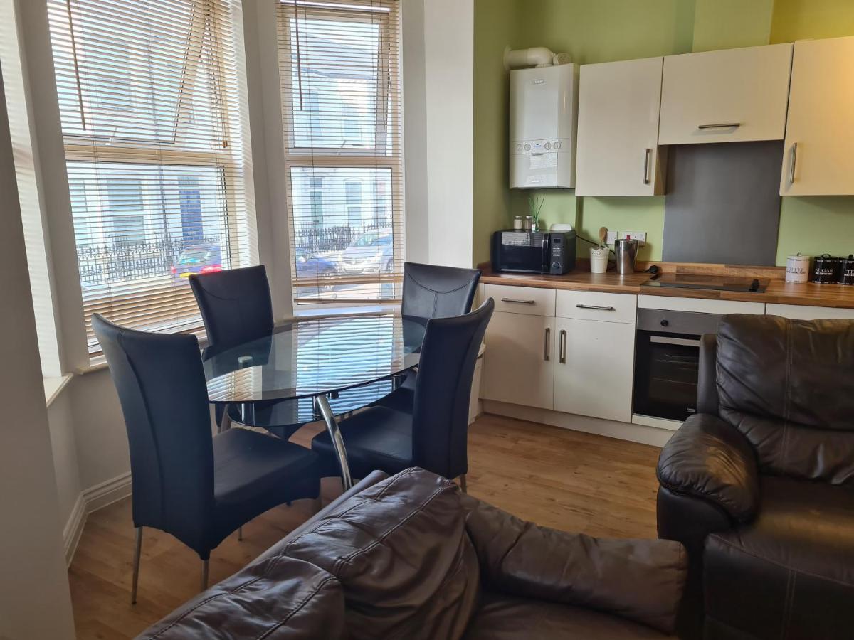 Yarmouth Apartments, Street Permit Parking, Close To Everything, Beach, Pier, Free Wifi Great Yarmouth Esterno foto